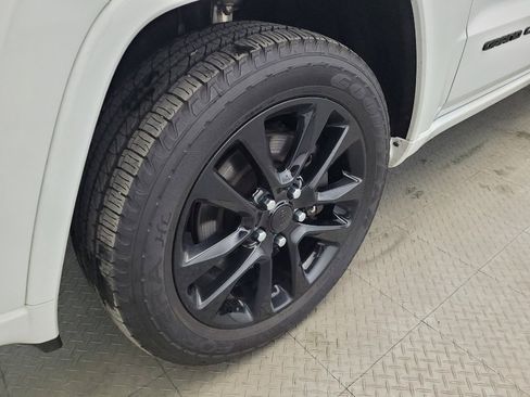 Used 2021 Jeep Grand Cherokee Laredo X AWD/4WD image 31