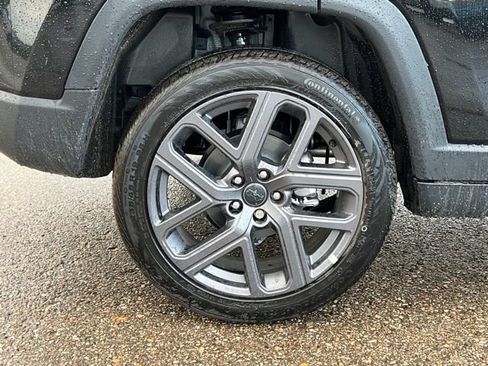 New 2026 Jeep Compass Limited image 5