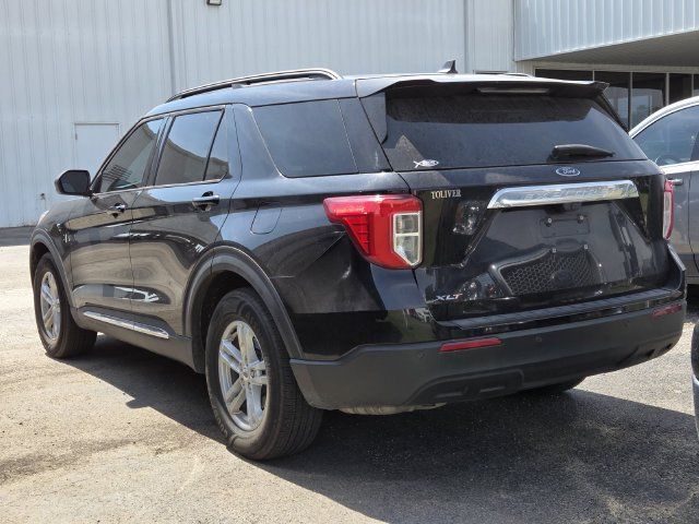 Used 2024 Ford Explorer XLT RWD image 6