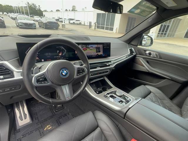 Used 2024 BMW X5 xDrive50e w/ M Sport Package AWD/4WD image 12