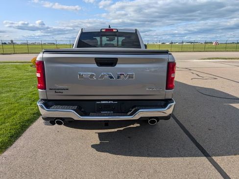 Used 2025 RAM 1500 Big Horn AWD/4WD image 6