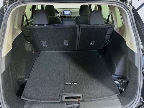 Certified 2025 Nissan Rogue S image 23