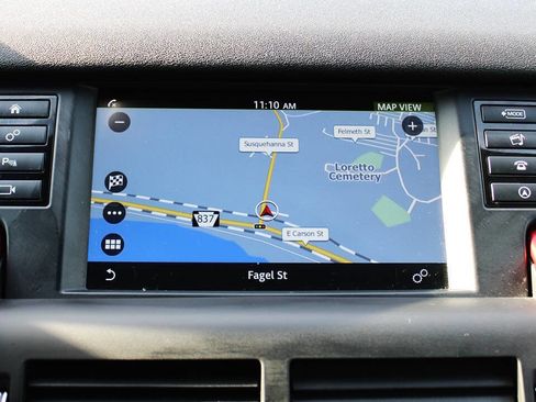 Used 2018 Land Rover Discovery Sport HSE image 19