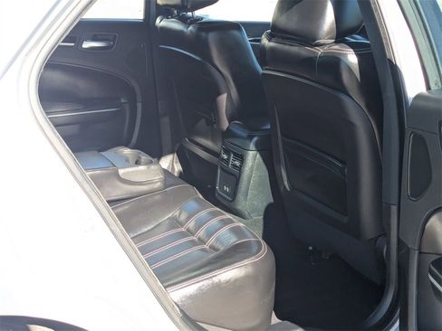 Used 2023 Chrysler 300 S image 33