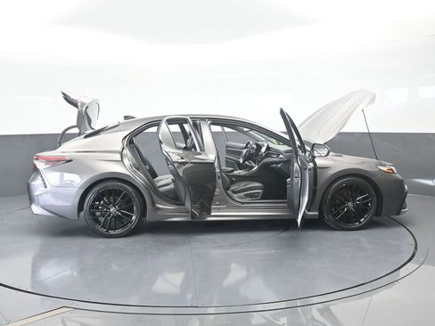 Used 2021 Toyota Camry XSE image 70