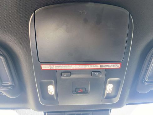Used 2025 Toyota Camry SE w/ Convenience Package FWD image 23