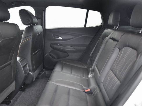 Used 2025 Buick Envista Avenir image 12