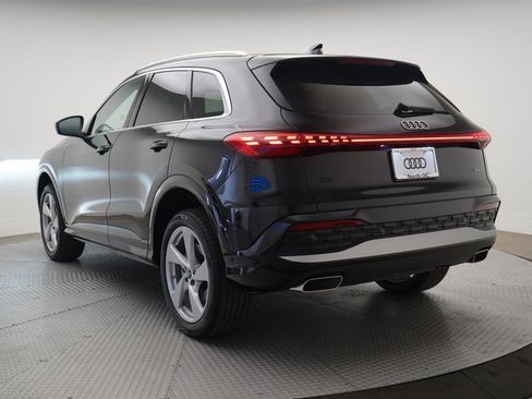 New 2025 Audi Q5 Premium Plus AWD/4WD image 3