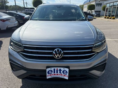 Used 2023 Volkswagen Tiguan SE w/ Panoramic Sunroof Package AWD/4WD image 2