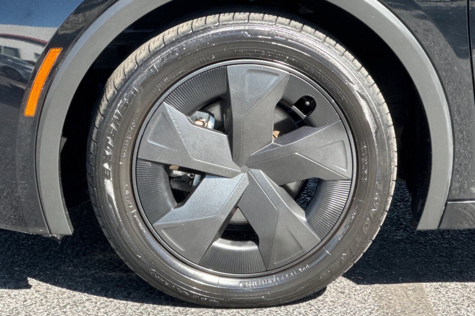 Used 2025 Toyota Prius LE FWD image 24