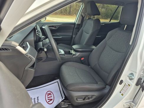 Used 2024 Toyota RAV4 XLE image 10