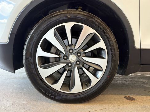 Used 2021 Buick Encore Preferred FWD image 11