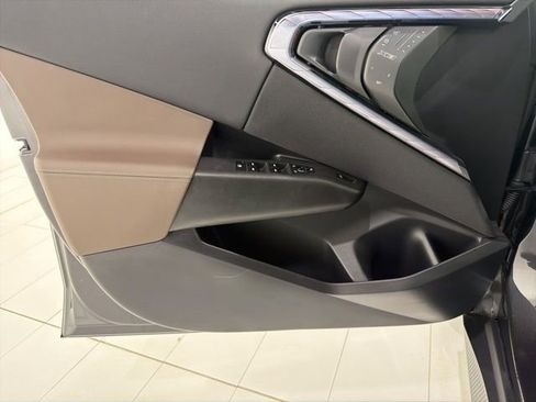 Used 2025 BMW X3 xDrive30i w/ Convenience Package image 10