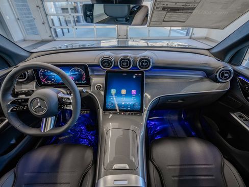 New 2026 Mercedes-Benz GLC 300 4MATIC image 8