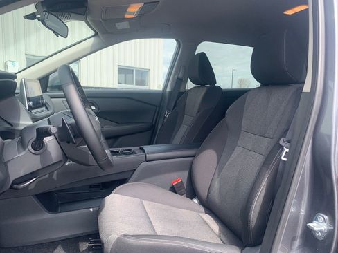 Certified 2026 Nissan Rogue SV image 1