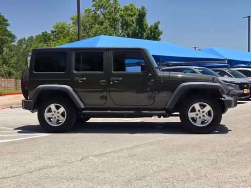 Used 2015 Jeep Wrangler Unlimited Sport w/ Quick Order Package 24S AWD/4WD image 2
