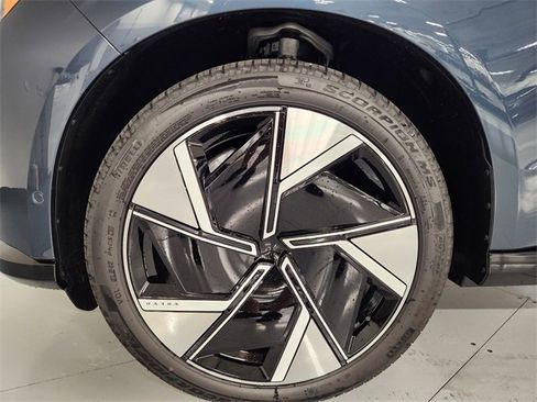 New 2025 Volvo EX90 Ultra w/ Protection Package Premier image 8