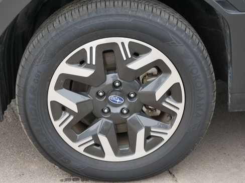 Certified 2025 Subaru Forester Premium AWD/4WD image 15