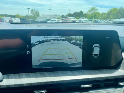 Used 2025 Kia Telluride EX AWD/4WD image 13