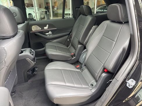 Certified 2025 Mercedes-Benz GLS 450 4MATIC image 20