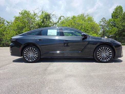 New 2026 Lexus ES 350e FWD image 2