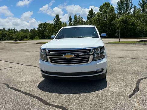 Used 2019 Chevrolet Tahoe Premier AWD/4WD image 3