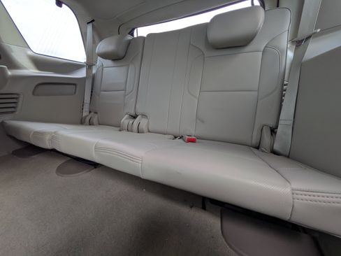 Used 2018 GMC Yukon Denali image 9