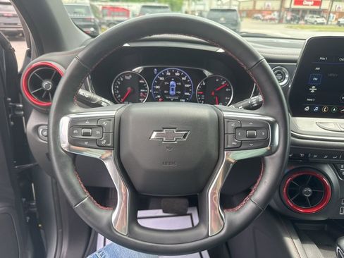 Used 2024 Chevrolet Blazer RS FWD image 19