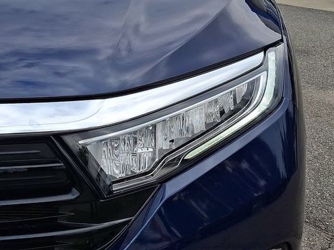 Used 2023 Honda Odyssey Touring image 9