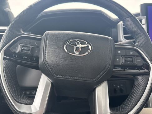 Used 2023 Toyota Tundra Platinum image 20