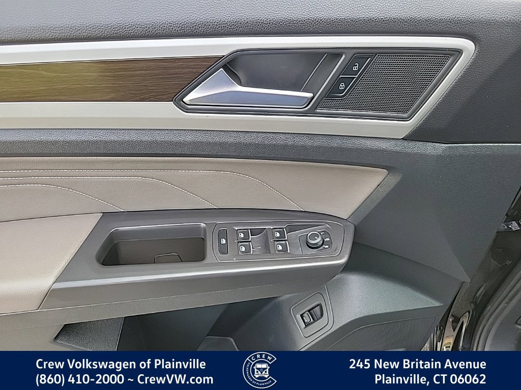Certified 2023 Volkswagen Atlas SE w/ Panoramic Sunroof Package AWD/4WD image 38