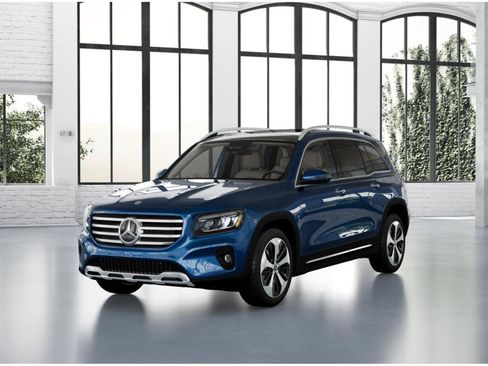 Used 2026 Mercedes-Benz GLB 250 4MATIC image 14