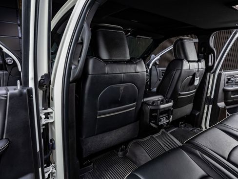 Used 2024 RAM 3500 Limited image 34