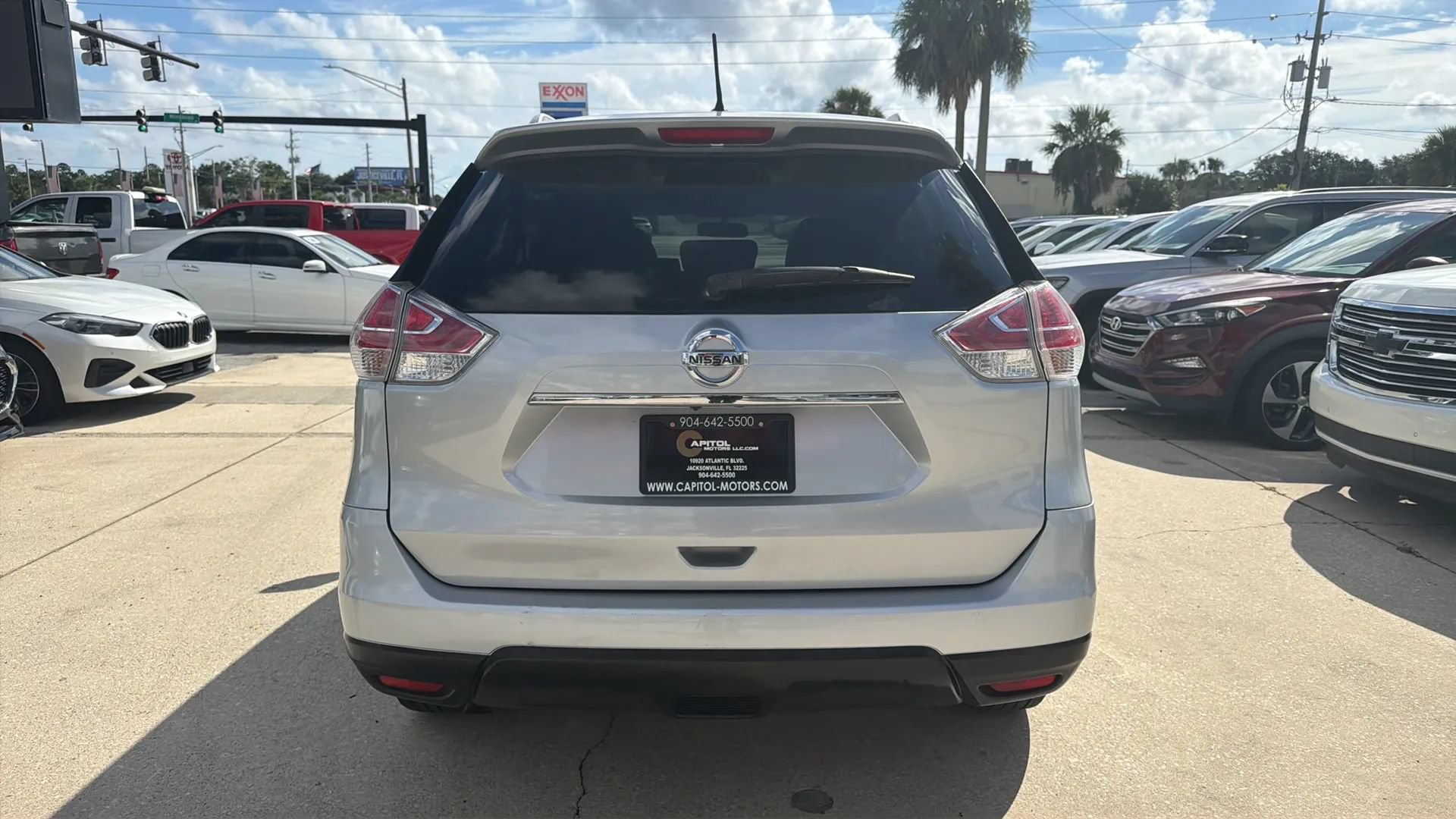 Used 2015 Nissan Rogue SV w/ SV Premium Package FWD image 4