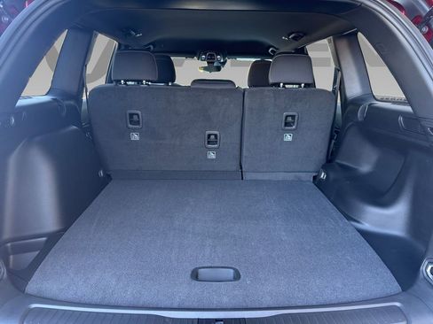 New 2026 Jeep Grand Cherokee Laredo image 21