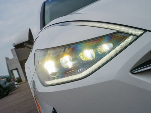 Used 2022 Hyundai Sonata Limited FWD image 11