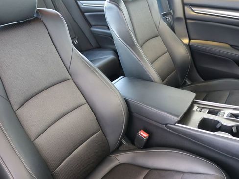 Used 2018 Honda Accord Sport image 37