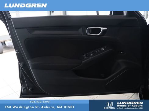 Used 2025 Honda Civic Sport image 9