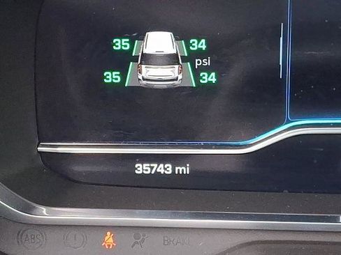 Certified 2023 Chevrolet Tahoe Z71 w/ Luxury Package image 21