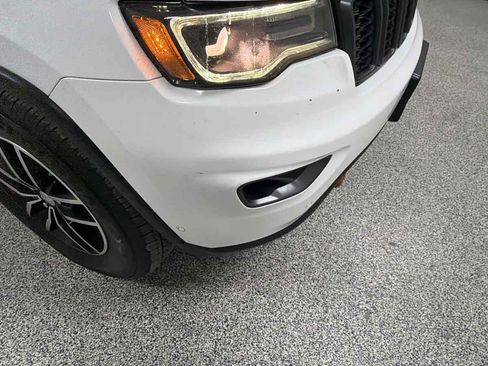 Used 2018 Jeep Grand Cherokee Trailhawk w/ Trailhawk Luxury Group AWD/4WD image 39