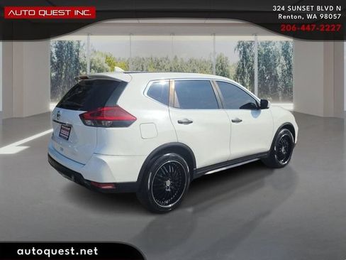 Used 2018 Nissan Rogue S FWD image 5