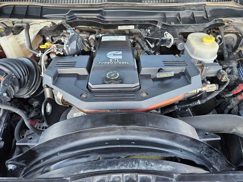 Used 2018 RAM 2500 Tradesman w/ Chrome Appearance Group image 35