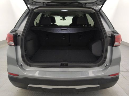 Used 2024 Chevrolet Equinox LT image 29