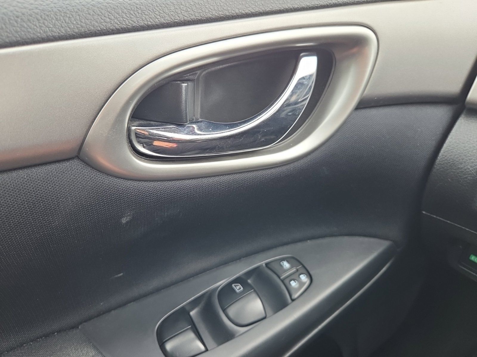 Used 2014 Nissan Sentra SV FWD image 21