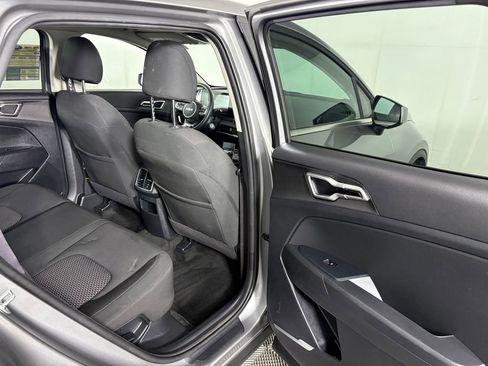 Used 2023 Kia Sportage LX AWD/4WD image 30