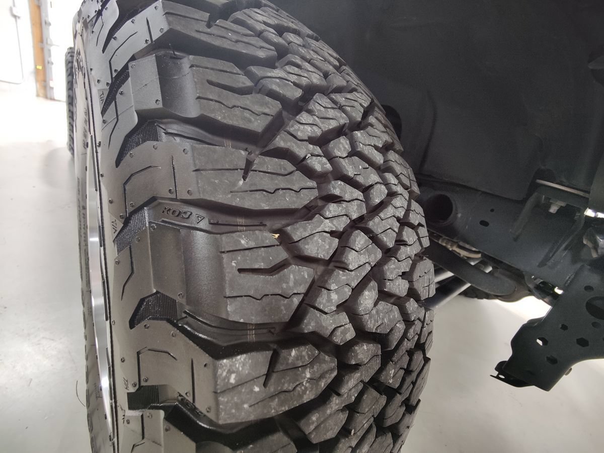 Used 2022 Jeep Wrangler Sport AWD/4WD image 17