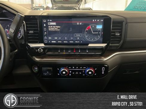 Used 2024 GMC Sierra 1500 Elevation w/ X31 Off-Road Package AWD/4WD image 13