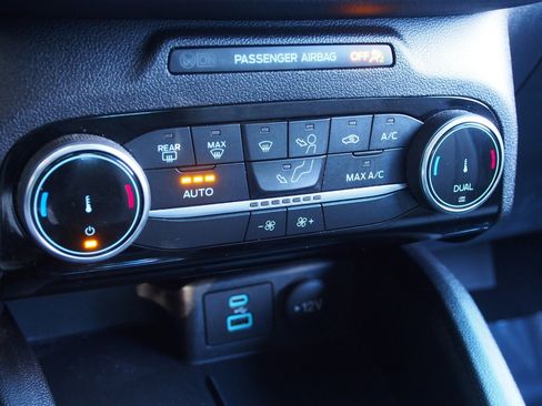 Used 2022 Ford Escape SE w/ Convenience Package image 25