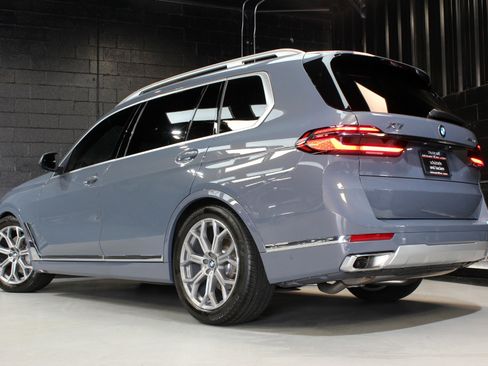 Used 2024 BMW X7 xDrive40i w/ Climate Comfort Package image 94