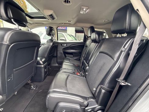 Used 2020 Dodge Journey Crossroad image 17